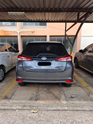 TOYOTA YARIS 1.5 16V FLEX XS MULTIDRIVE